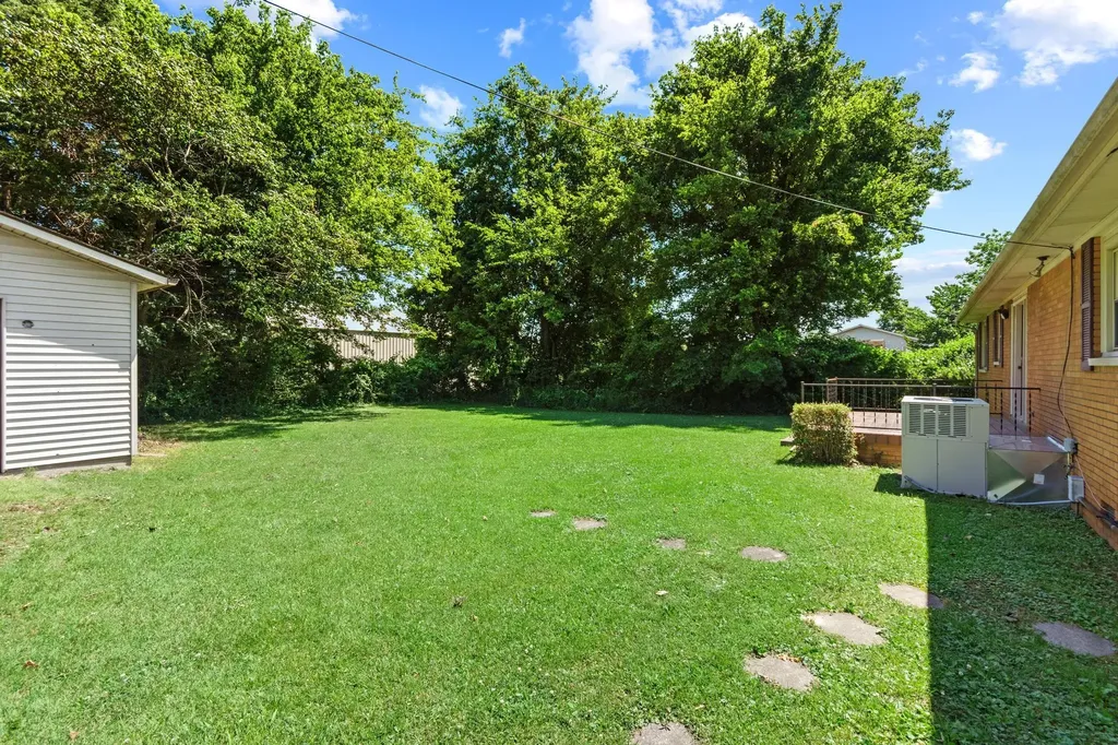 125 Grogan Circle Paducah KY 42003