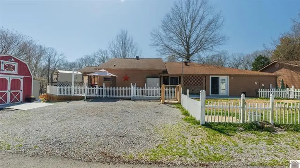 100 Cemetery Hill Lane Benton KY 42025
