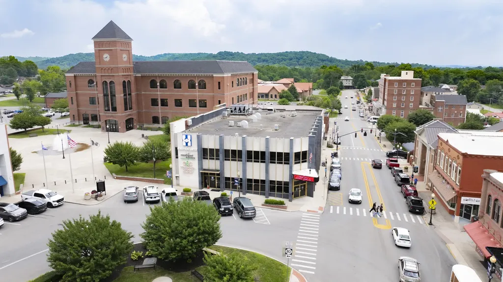 100 Public Square Somerset KY 42501