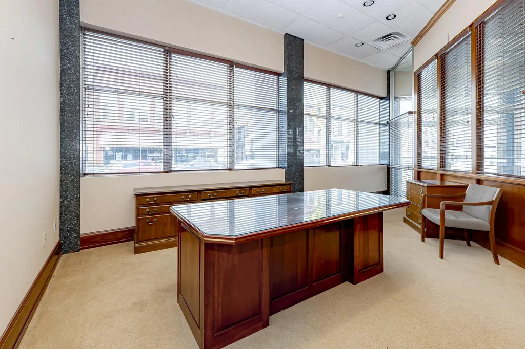 100 Public Square Somerset KY 42501