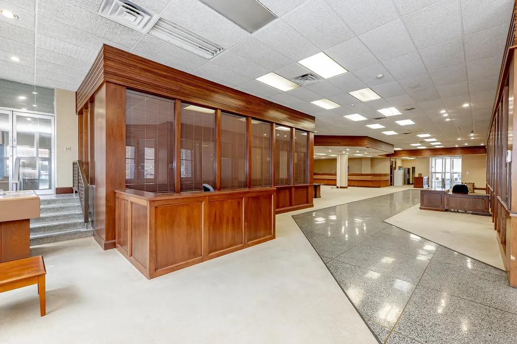 100 Public Square Somerset KY 42501