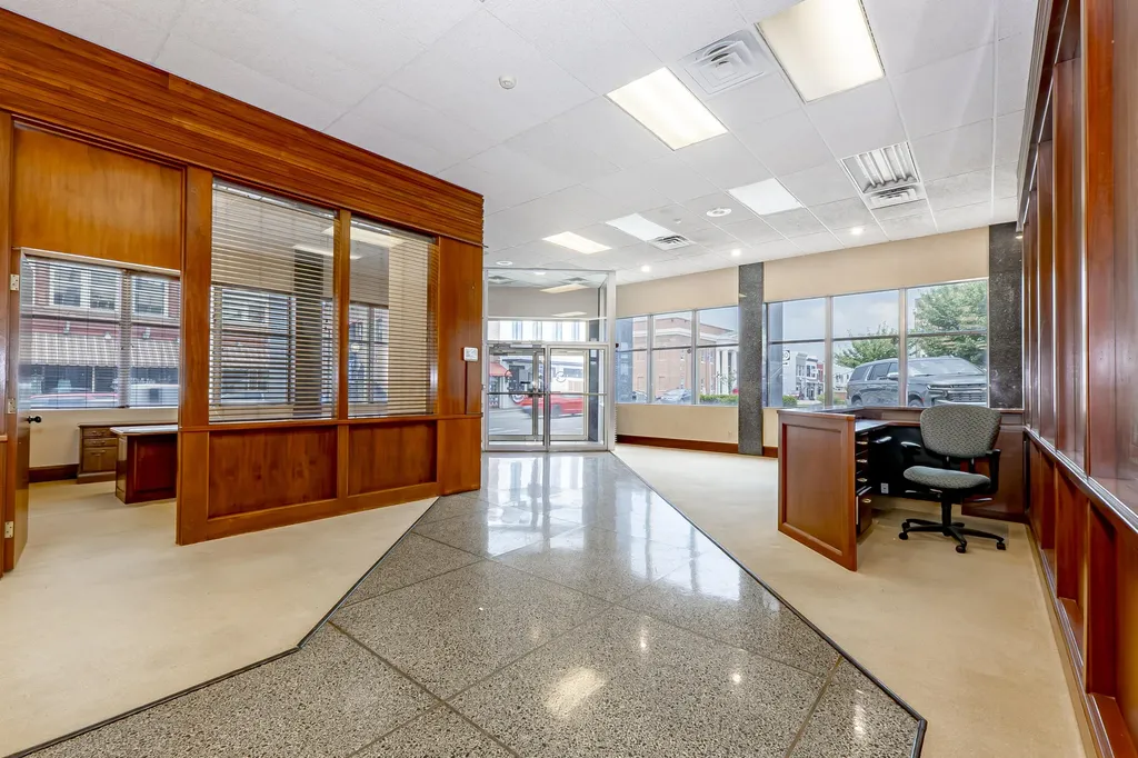 100 Public Square Somerset KY 42501