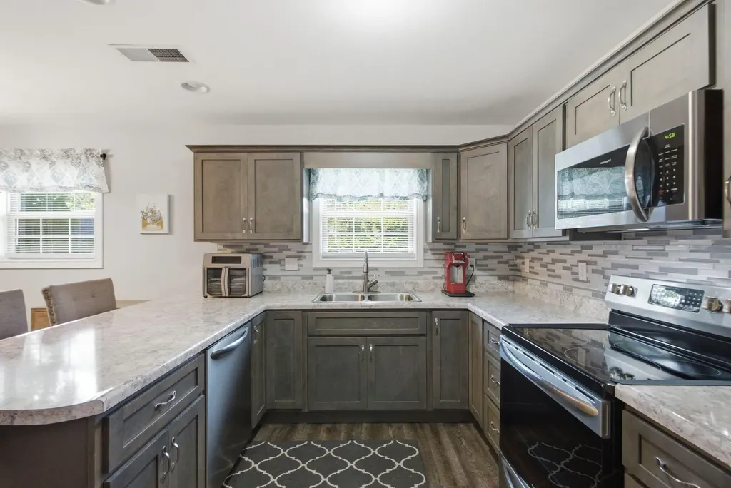 1054 Burnell Drive Berea KY 40403