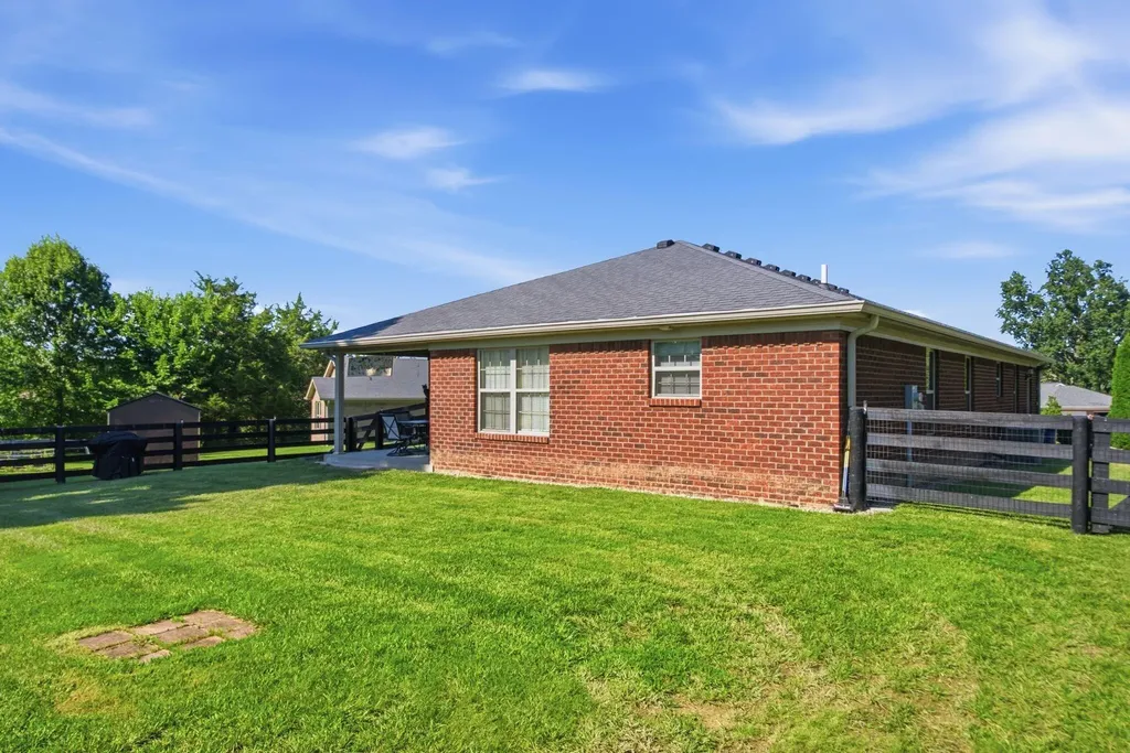 1054 Burnell Drive Berea KY 40403