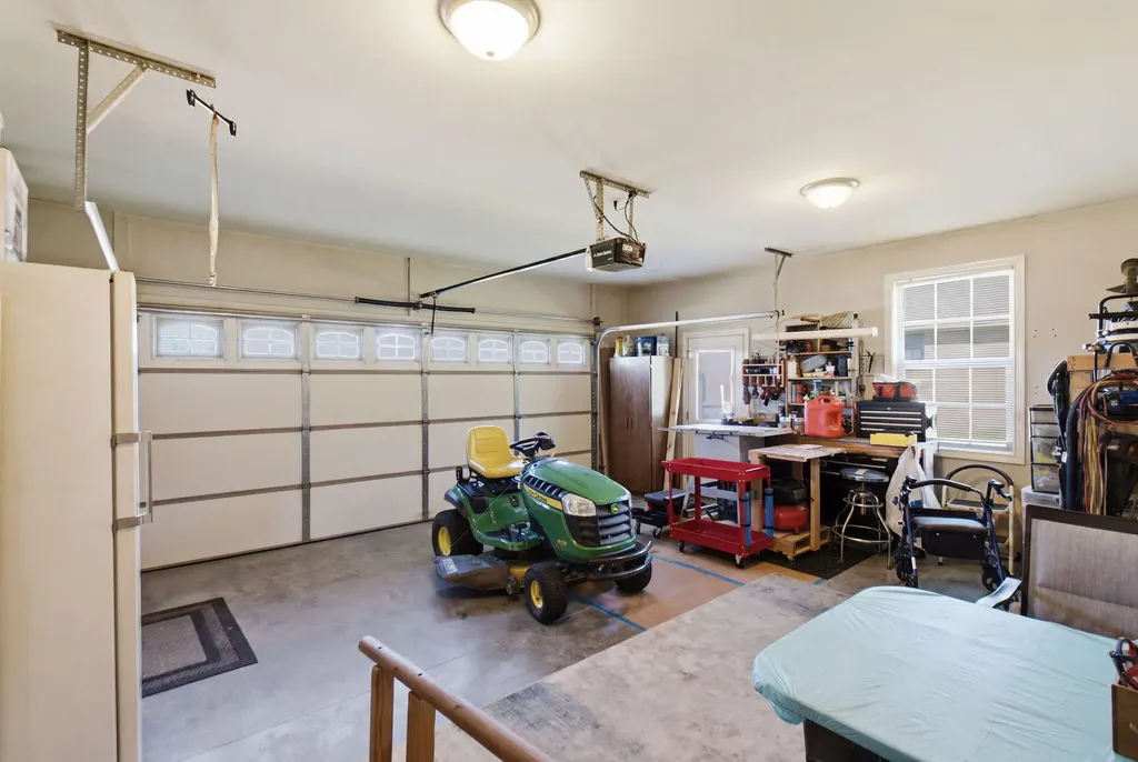 1054 Burnell Drive Berea KY 40403