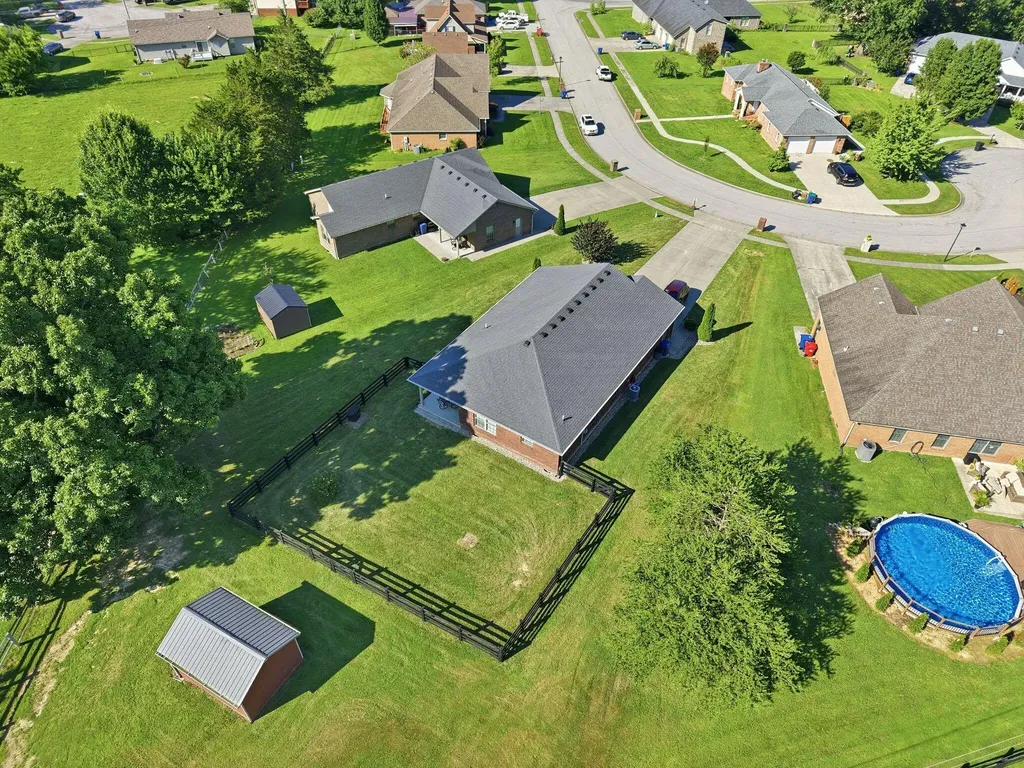 1054 Burnell Drive Berea KY 40403