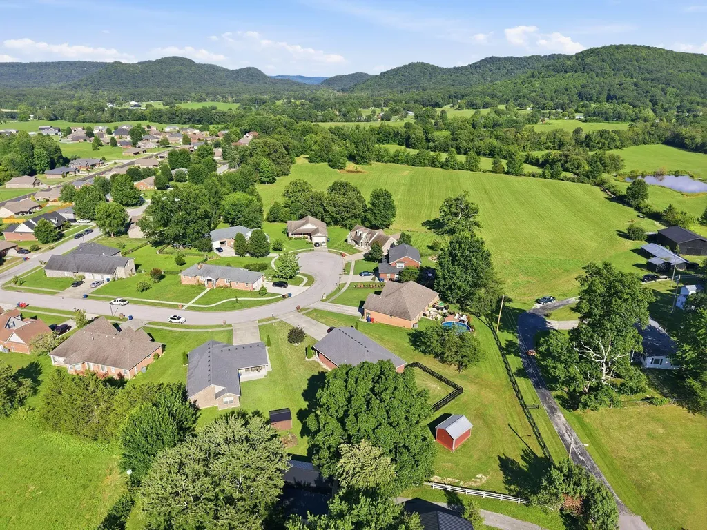1054 Burnell Drive Berea KY 40403