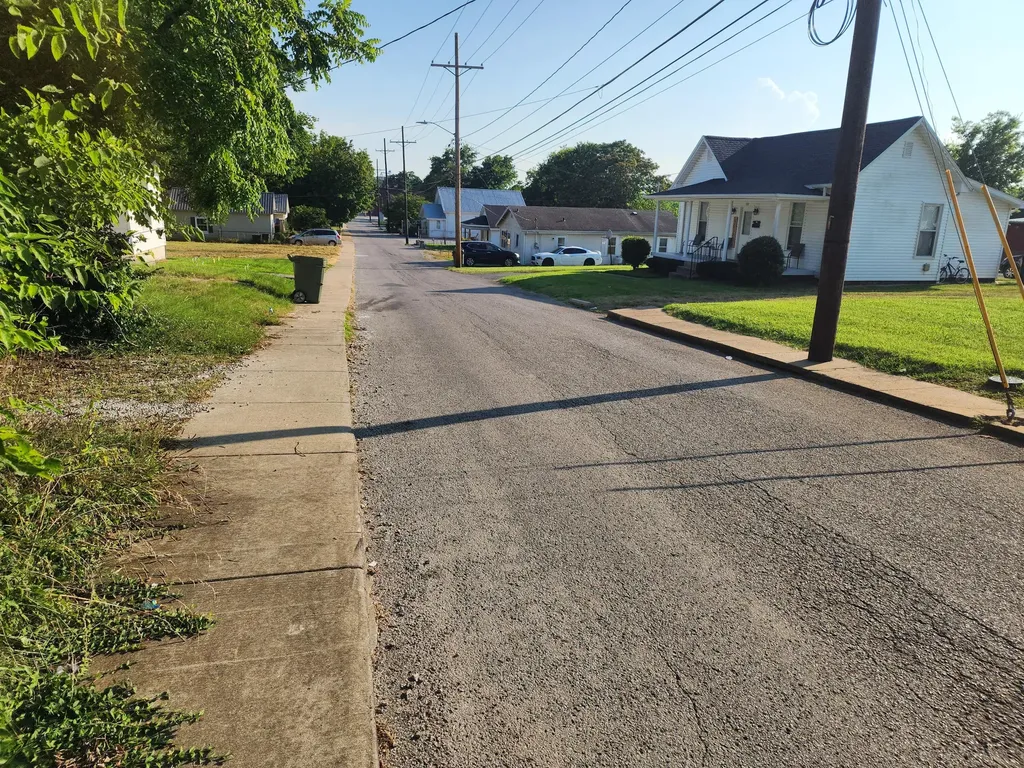 104 S Campbell Street Hopkinsville KY 42240