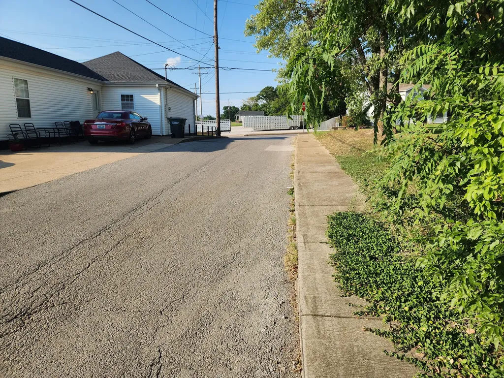 104 S Campbell Street Hopkinsville KY 42240