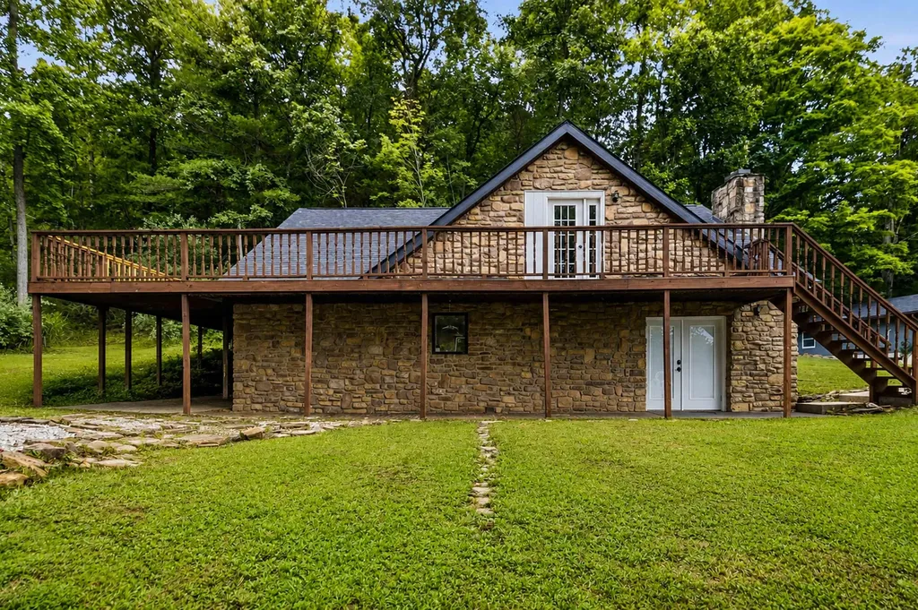 1862 Shopville Road Somerset KY 42503