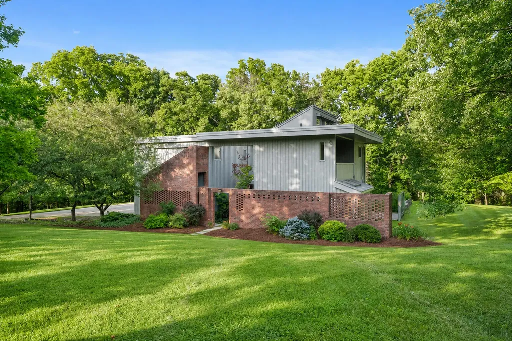 3892 Gloucester Drive Lexington KY 40510