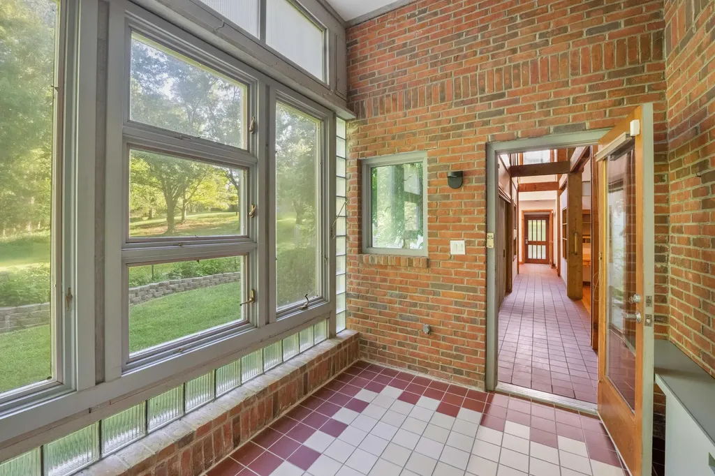 3892 Gloucester Drive Lexington KY 40510