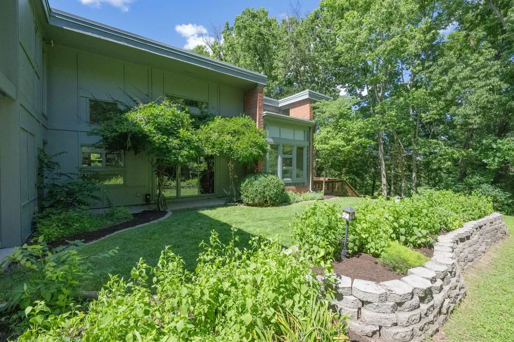3892 Gloucester Drive Lexington KY 40510