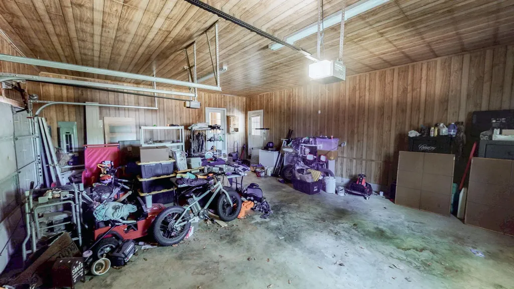 140 Stoney Creek Lane Murray KY 42071
