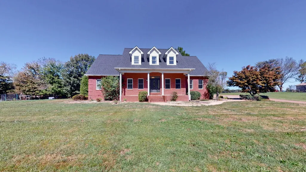 140 Stoney Creek Lane Murray KY 42071