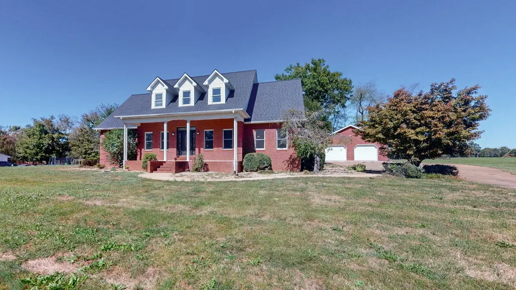 140 Stoney Creek Lane Murray KY 42071