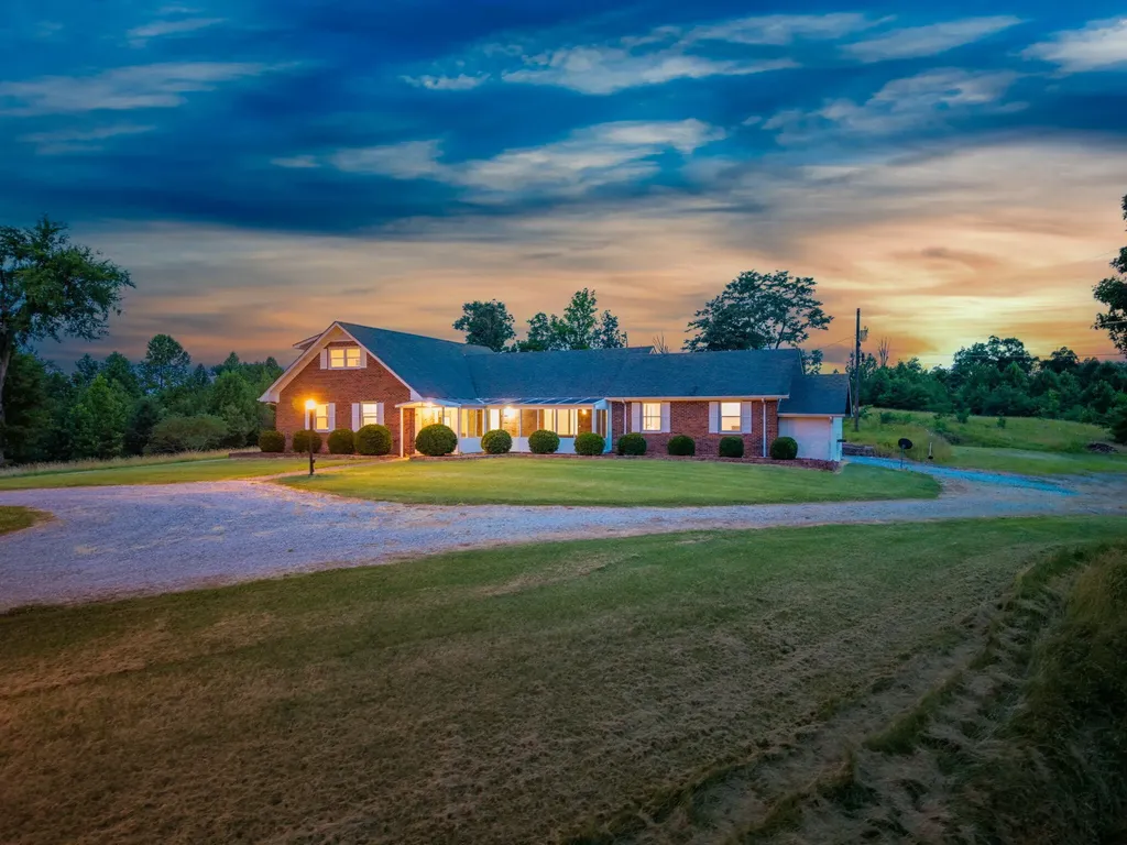 20715 Dawson Springs Road Crofton KY 42217