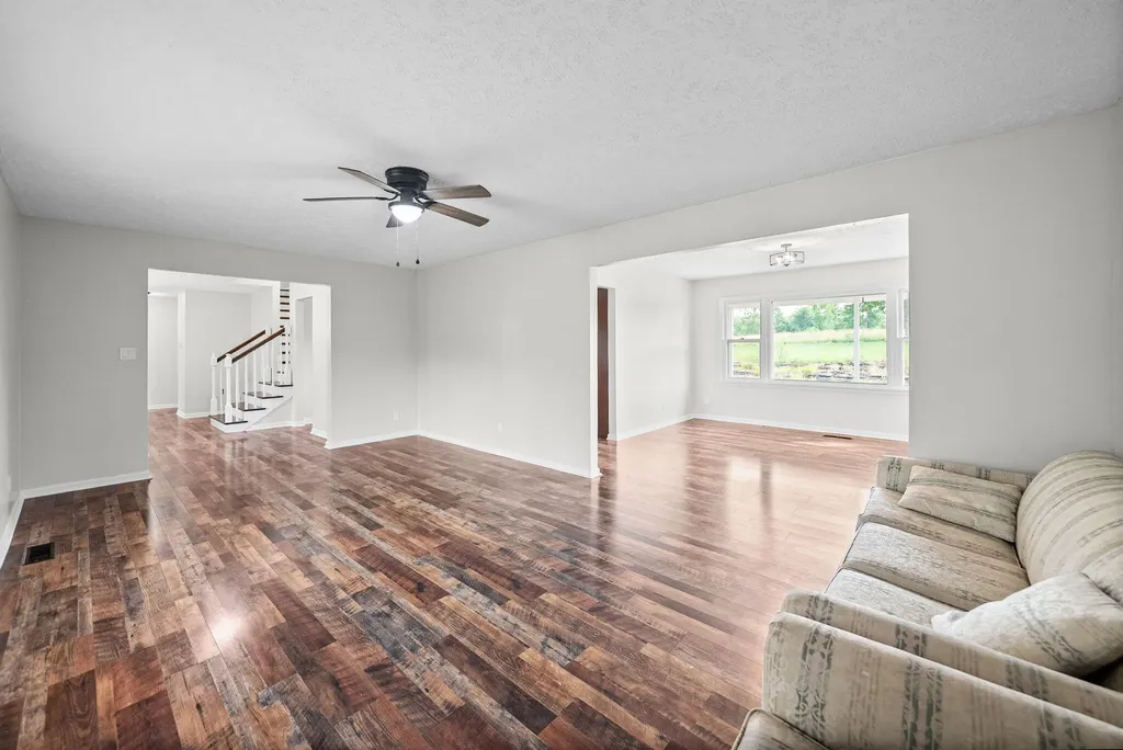 20715 Dawson Springs Road Crofton KY 42217