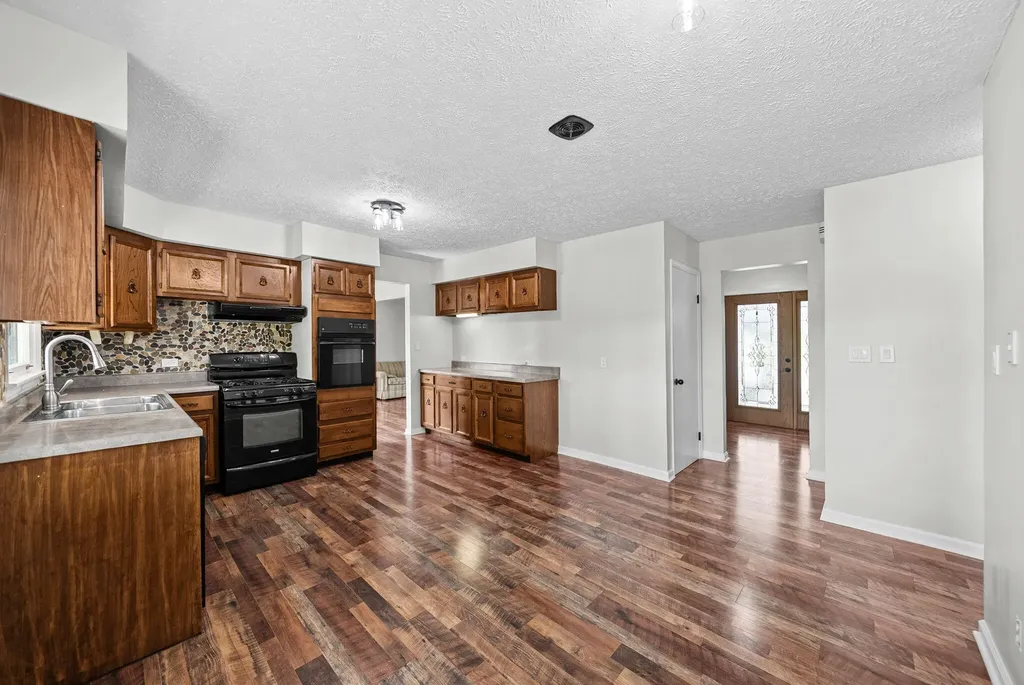 20715 Dawson Springs Road Crofton KY 42217