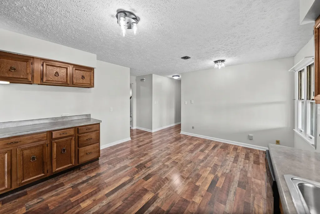 20715 Dawson Springs Road Crofton KY 42217