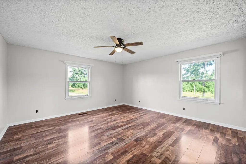20715 Dawson Springs Road Crofton KY 42217
