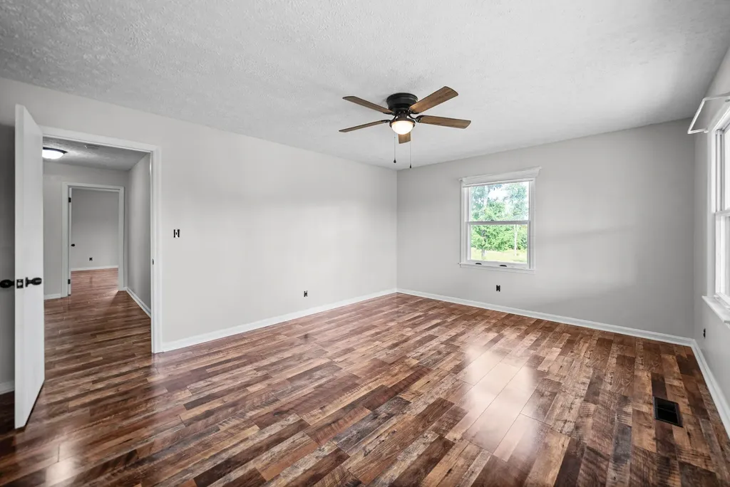 20715 Dawson Springs Road Crofton KY 42217