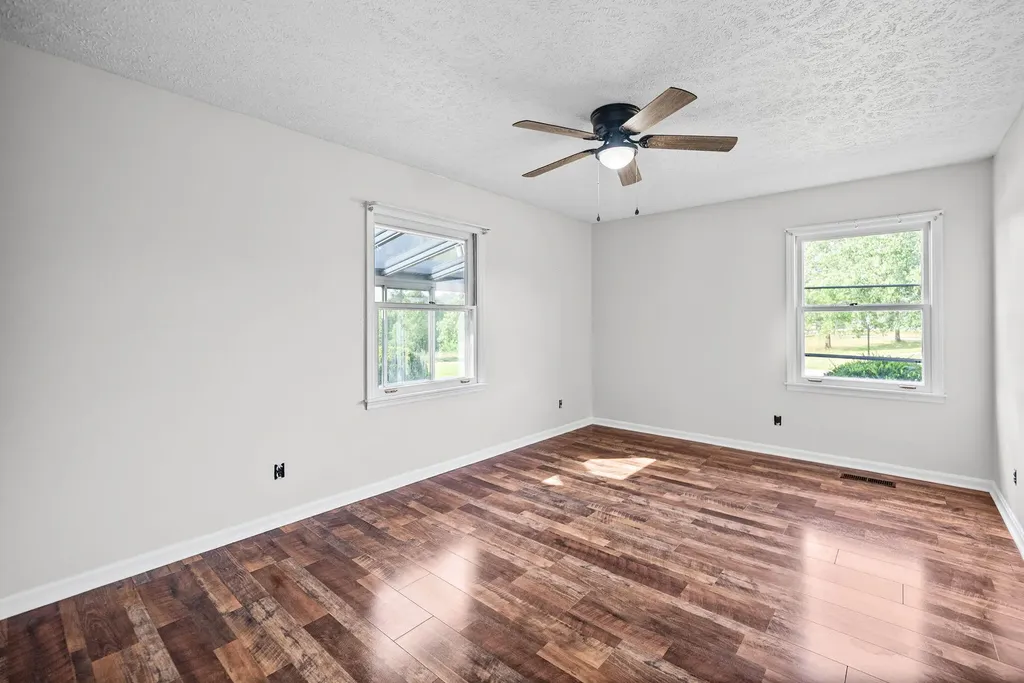 20715 Dawson Springs Road Crofton KY 42217