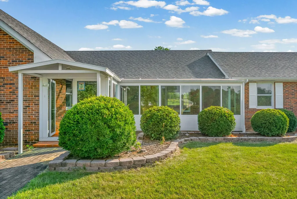 20715 Dawson Springs Road Crofton KY 42217