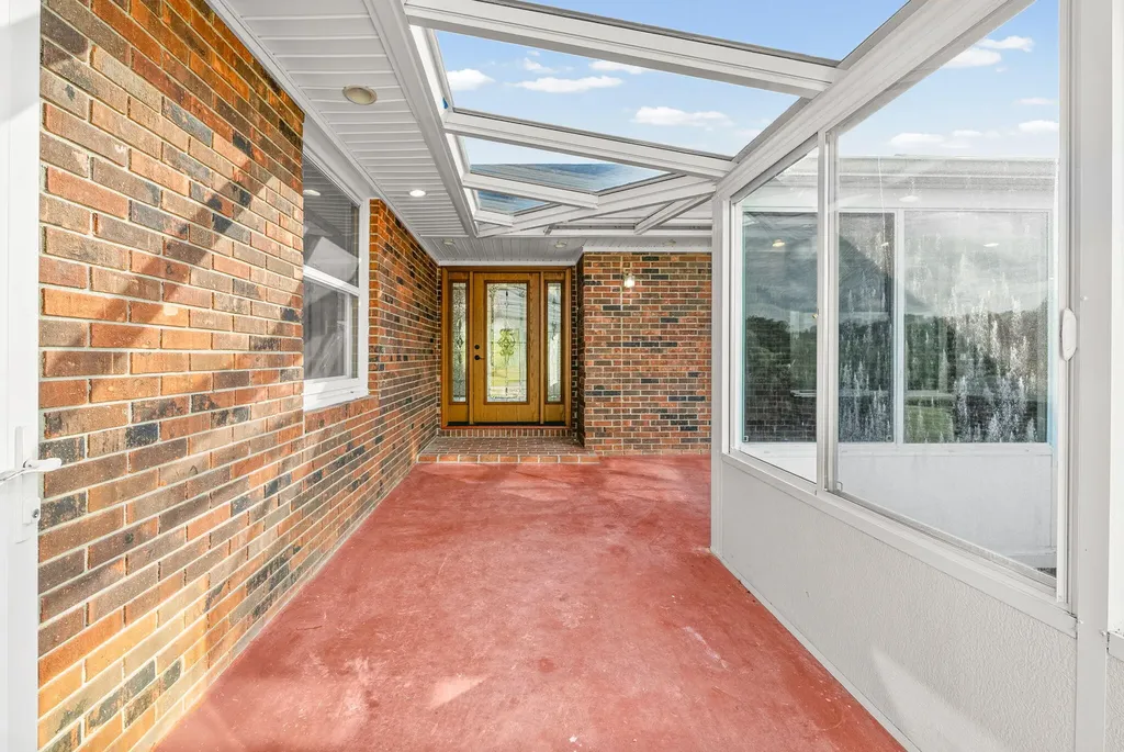 20715 Dawson Springs Road Crofton KY 42217