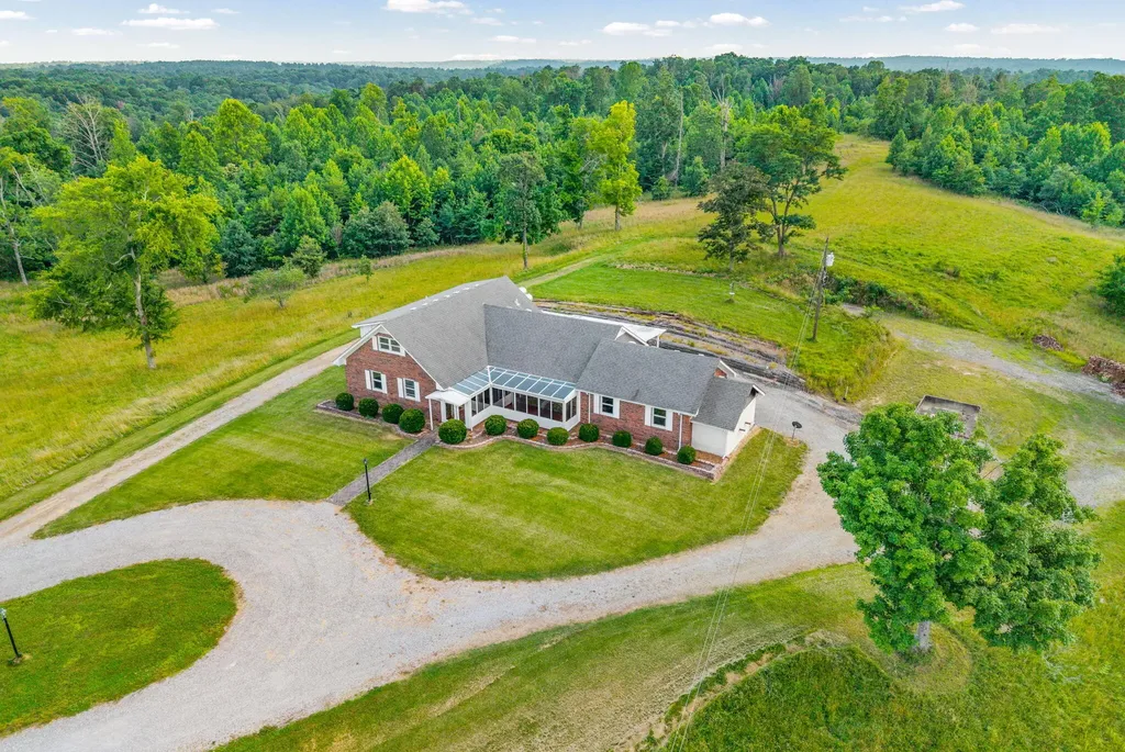 20715 Dawson Springs Road Crofton KY 42217