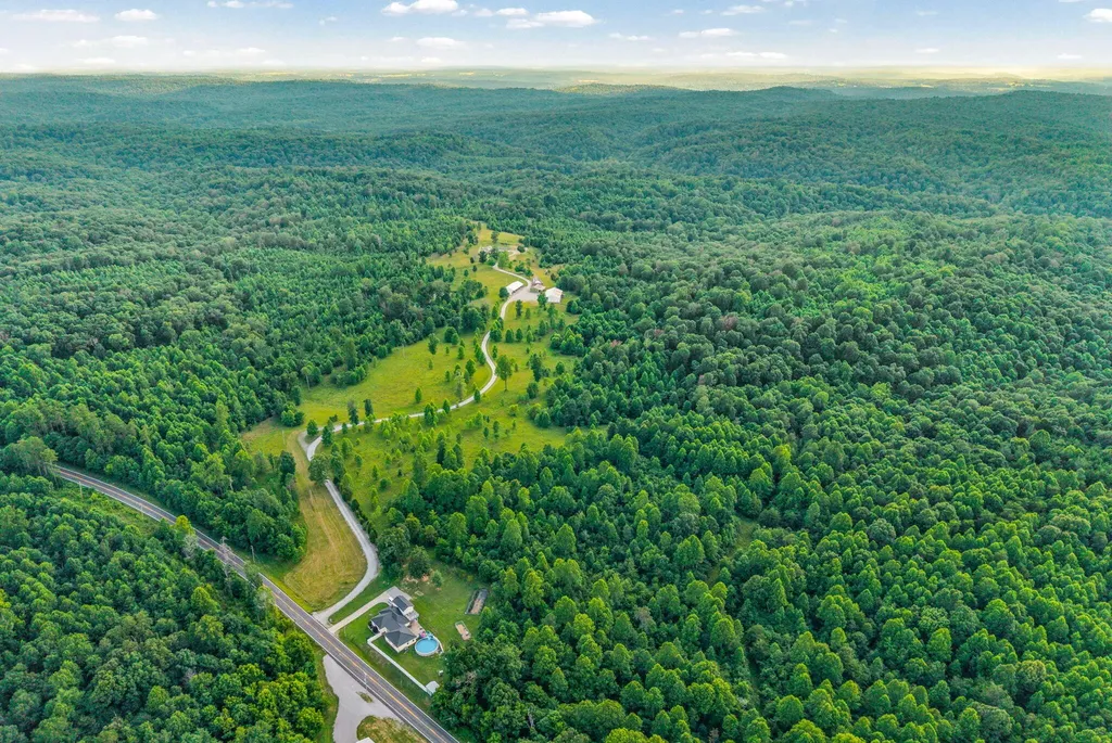 20715 Dawson Springs Road Crofton KY 42217