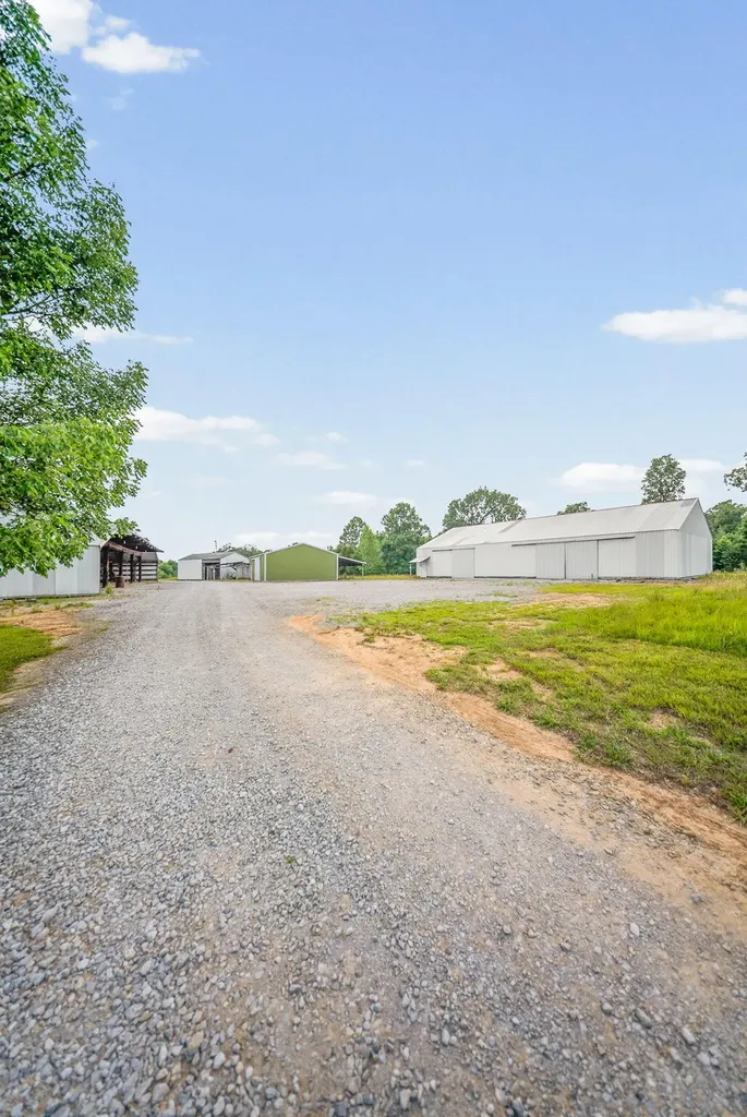 20715 Dawson Springs Road Crofton KY 42217