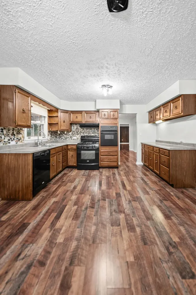 20715 Dawson Springs Road Crofton KY 42217