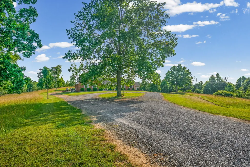 20715 Dawson Springs Road Crofton KY 42217