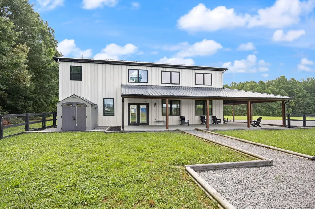 127 Freeman Lake Lane Russell Springs KY 42642