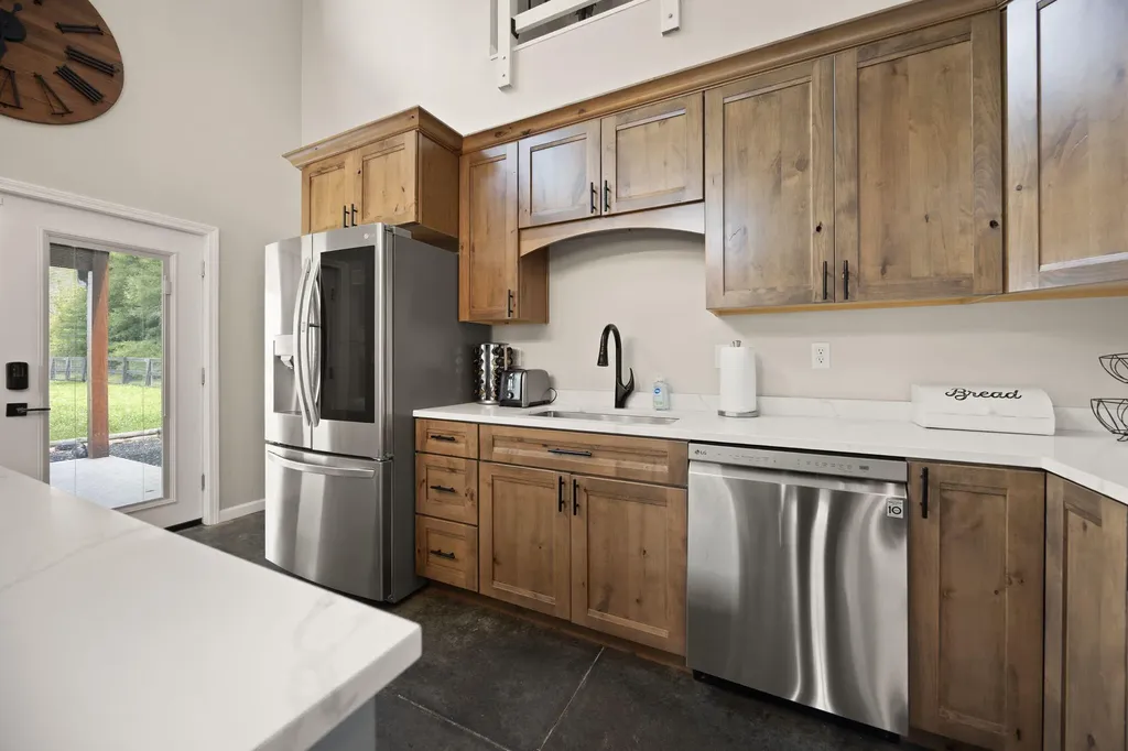 127 Freeman Lake Lane Russell Springs KY 42642