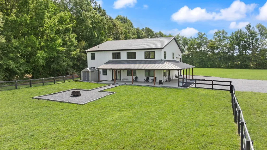 127 Freeman Lake Lane Russell Springs KY 42642