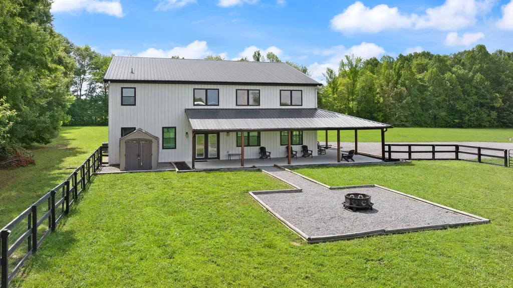 127 Freeman Lake Lane Russell Springs KY 42642