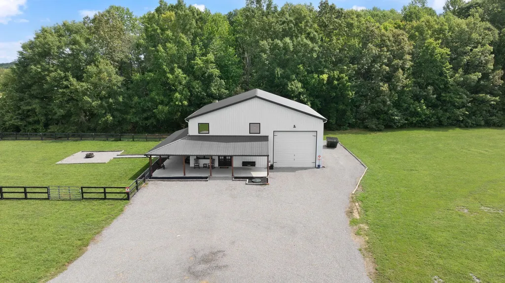 127 Freeman Lake Lane Russell Springs KY 42642