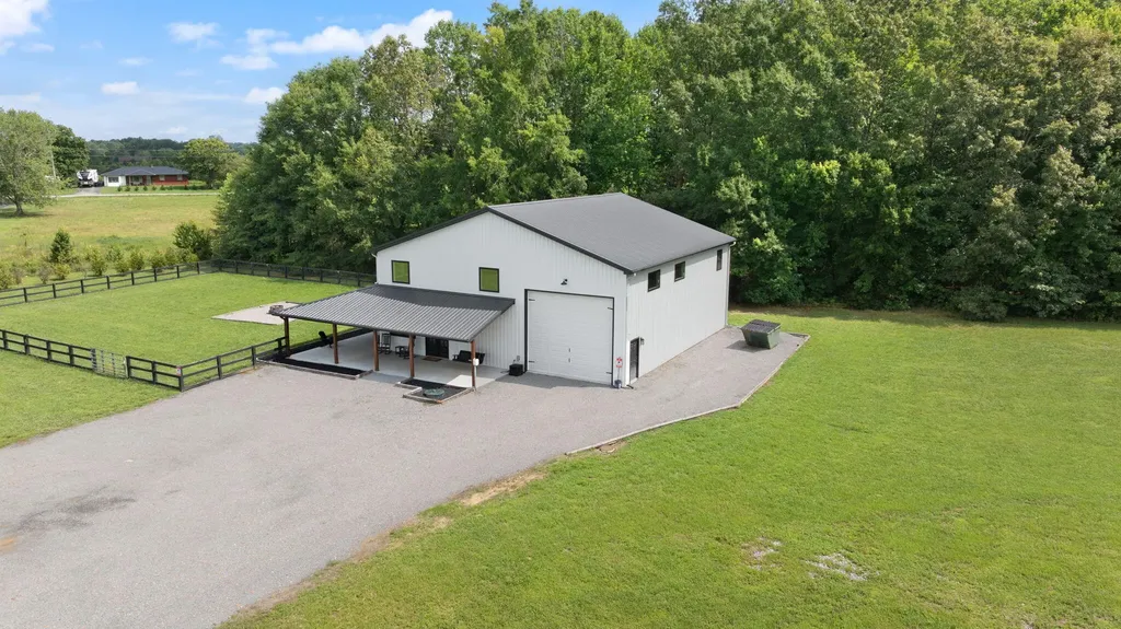 127 Freeman Lake Lane Russell Springs KY 42642