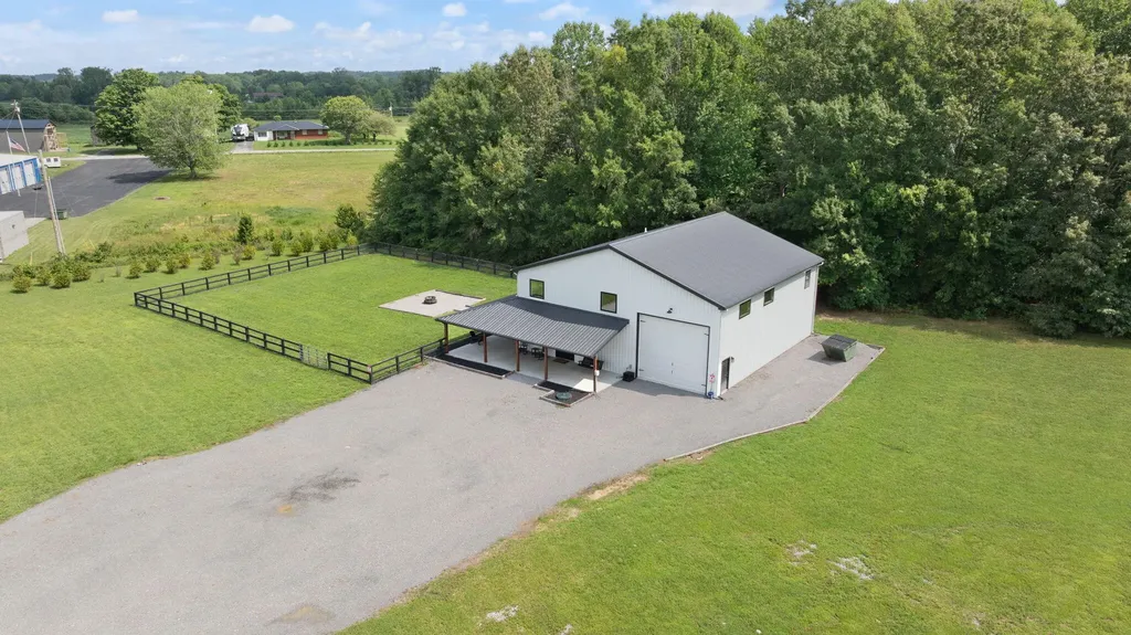 127 Freeman Lake Lane Russell Springs KY 42642