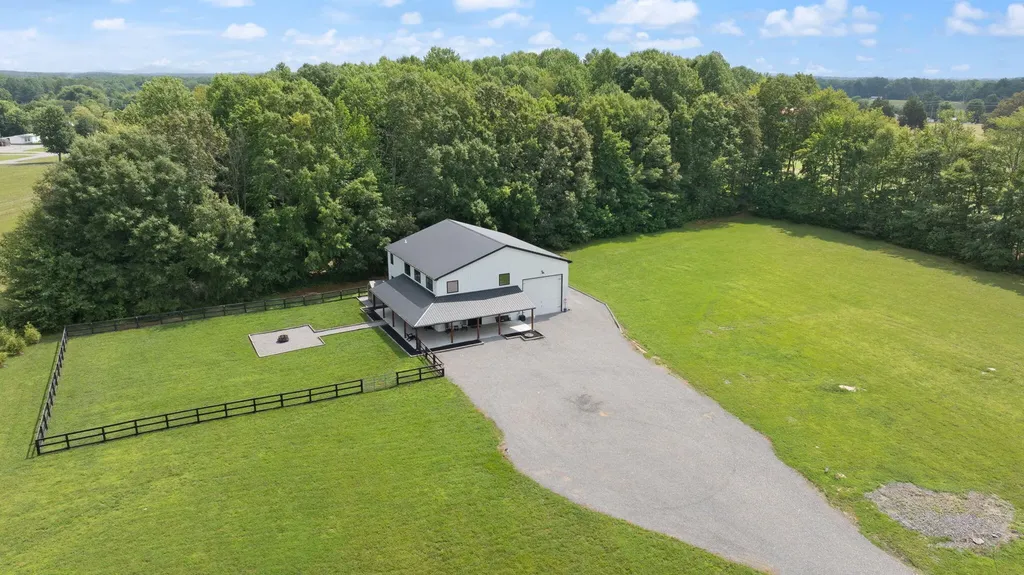 127 Freeman Lake Lane Russell Springs KY 42642