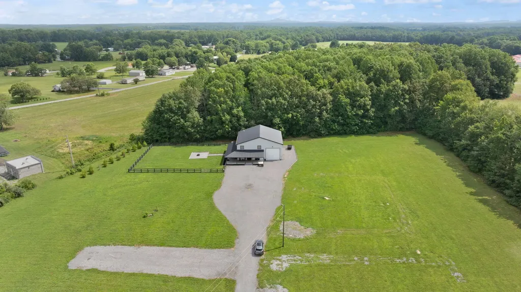 127 Freeman Lake Lane Russell Springs KY 42642