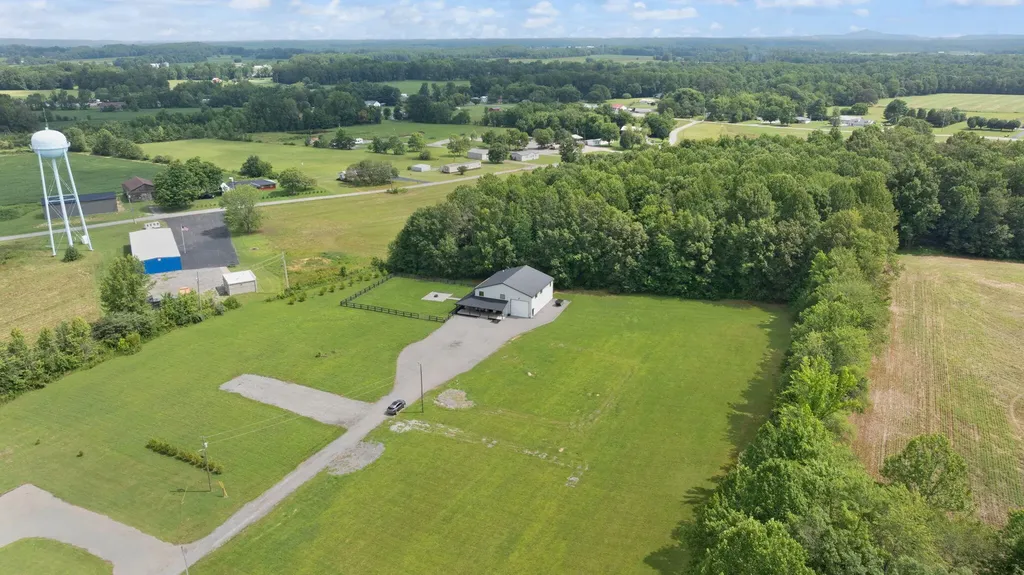 127 Freeman Lake Lane Russell Springs KY 42642