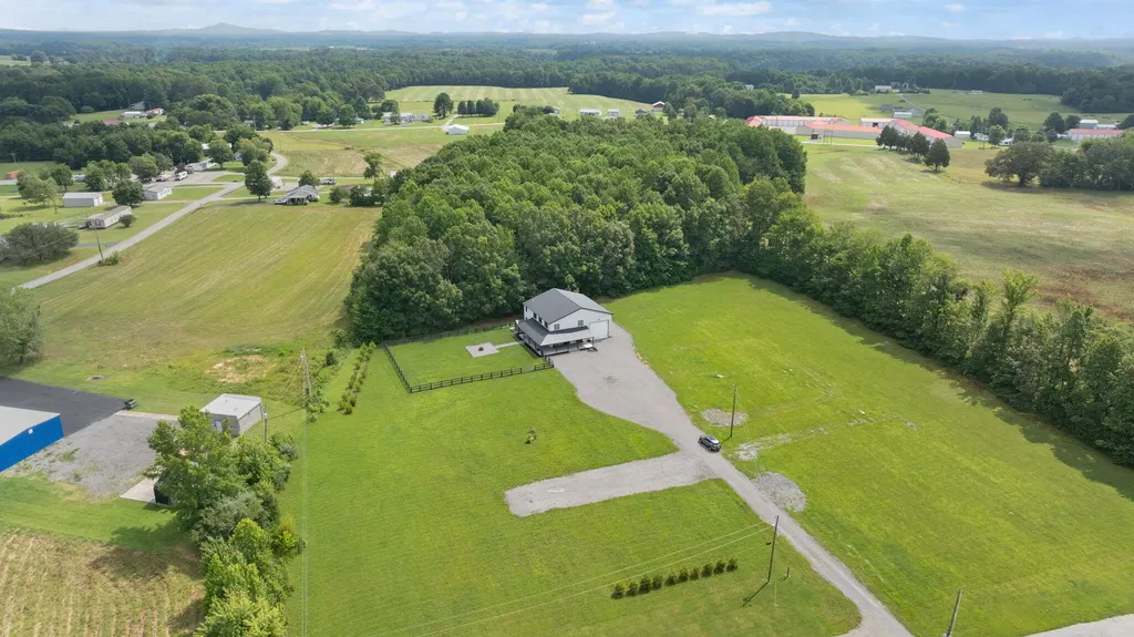 127 Freeman Lake Lane Russell Springs KY 42642