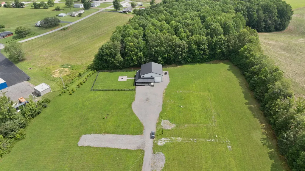127 Freeman Lake Lane Russell Springs KY 42642
