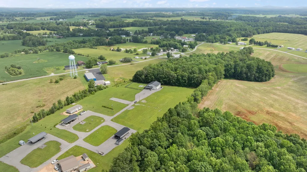 127 Freeman Lake Lane Russell Springs KY 42642