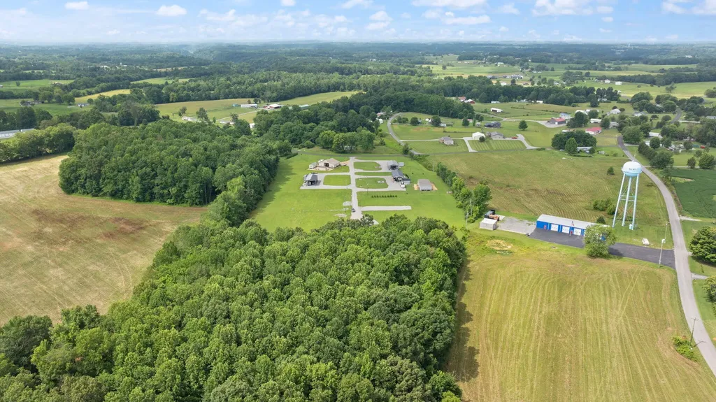127 Freeman Lake Lane Russell Springs KY 42642