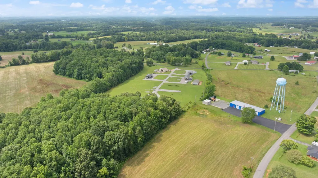 127 Freeman Lake Lane Russell Springs KY 42642