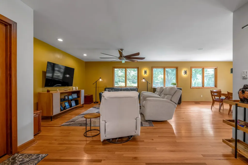 1894 Parkers Mill Road Lexington KY 40504